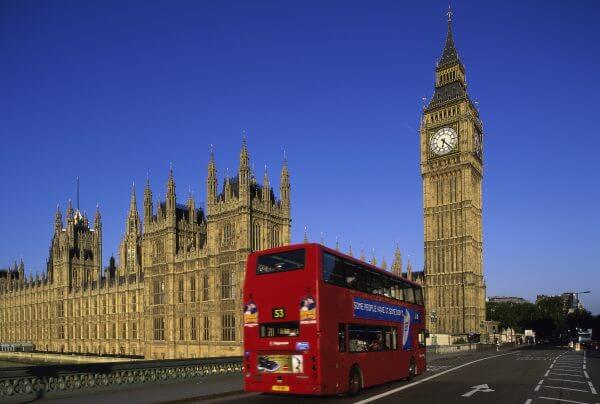 Red Bus in London – Designer Splashback